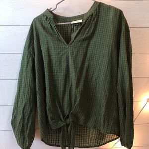 Cute green checkered blouse🤗
